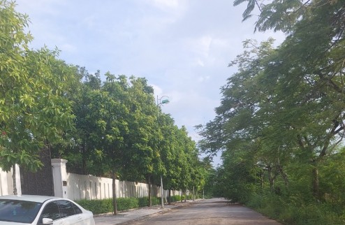 Bán đất Hà Phong Mê Linh. bt 300m2, ven Đầm