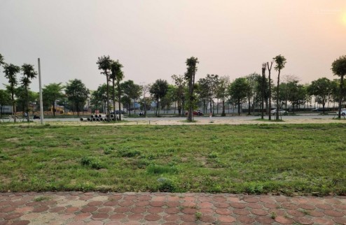 BÁN GẤP  ĐẤT ĐẤU GIÁ MẶT ĐƯỜNG 100 MÉT, ĐẤT TAM ĐỒNG MÊ LINH, HÀ NỘI, TRÁI TIM CỦA MÊ LINH