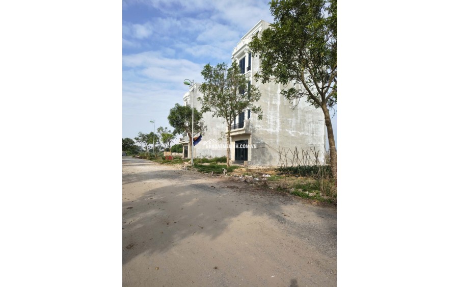 Cần bán liền kề dự án Cienco 5 Mê Linh. Giá 3x tr/m2. Rẻ nhất thị trường