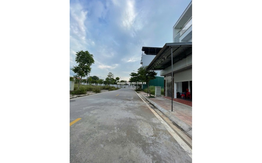 đấu giá tiến thịnh , mê linh. băng 2 đường 308. cạnh ủy ban xã